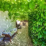 Stunning In With Wifi Apartment *